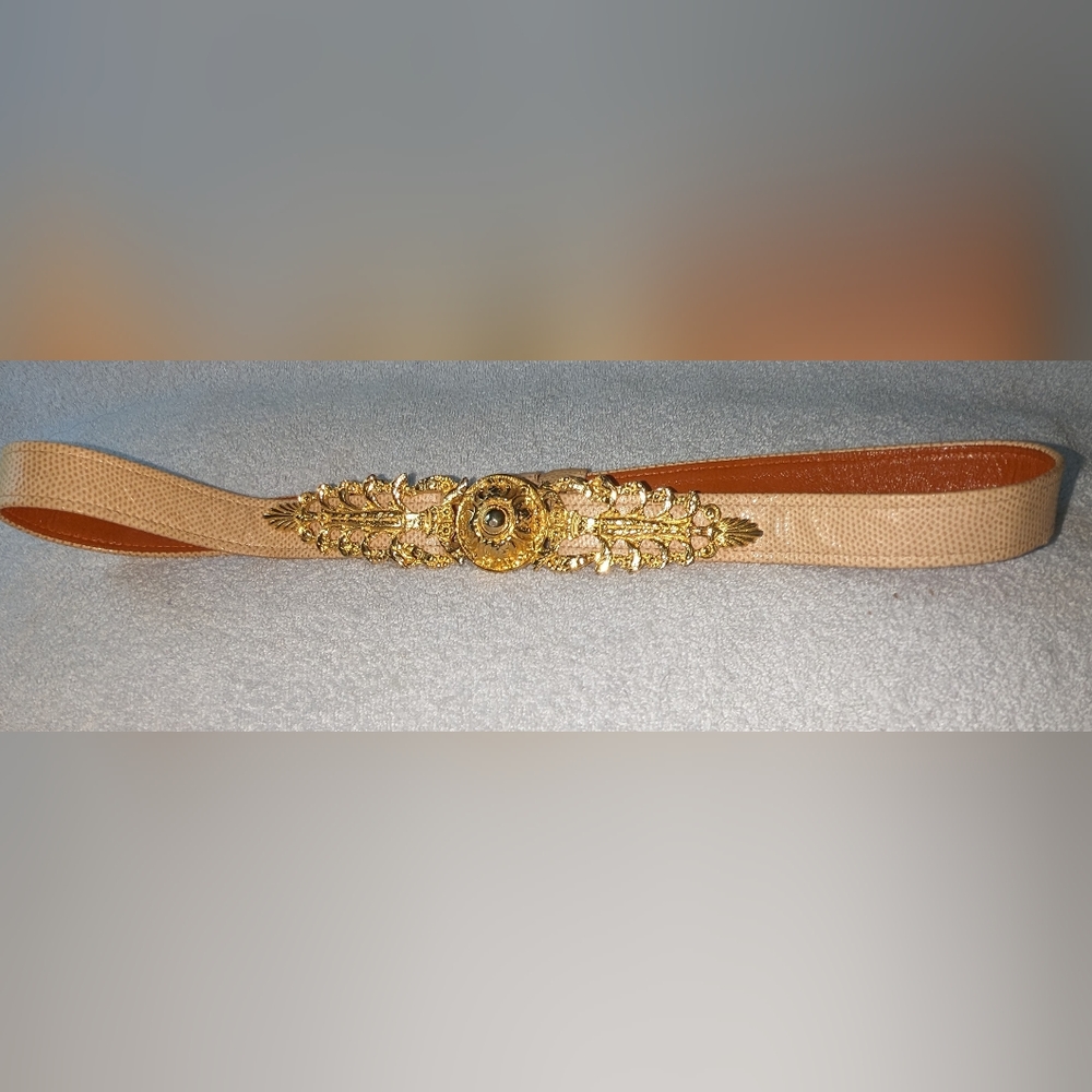 Vintage Alexis Kirk tan lizard texture leather belt. - Picture 3 of 9
